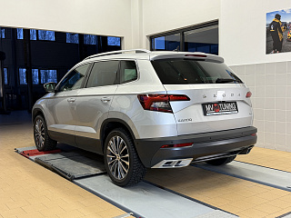 SILVER. Имитация насадок глушителя(выхлопа) крашенные для Skoda Karoq 2017 - 2021