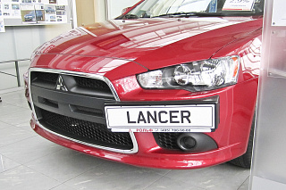 Рамка под номер на передний бампер Lancer X (2010-2016)